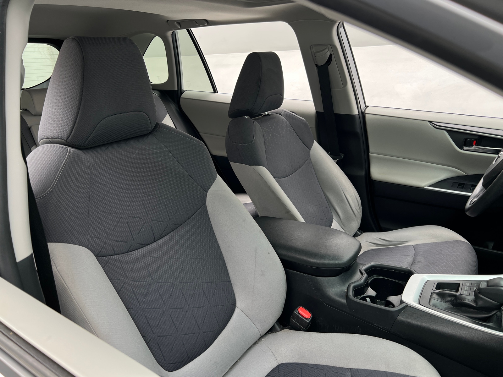 Thumbnail: 2019 Toyota RAV4 - 2