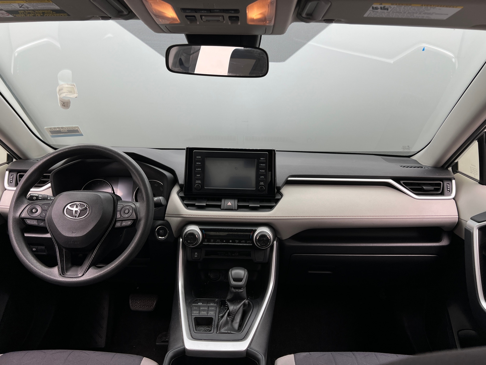 Thumbnail: 2019 Toyota RAV4 - 3
