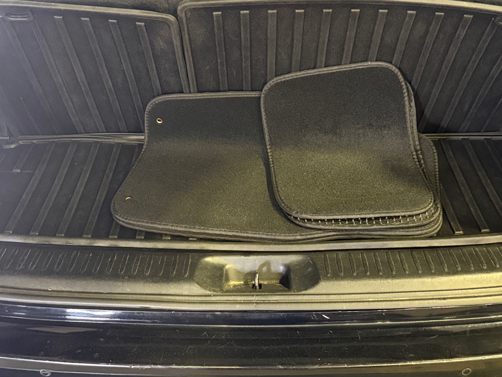 Thumbnail: 2017 Toyota Highlander - 6