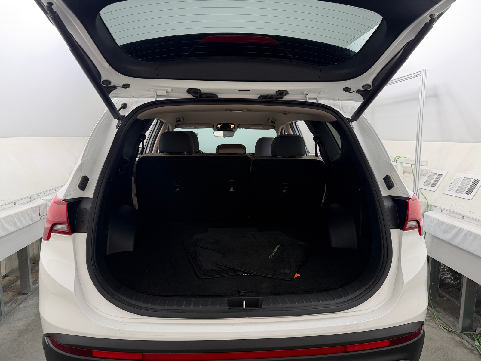 Thumbnail: 2023 Hyundai Santa Fe - 7