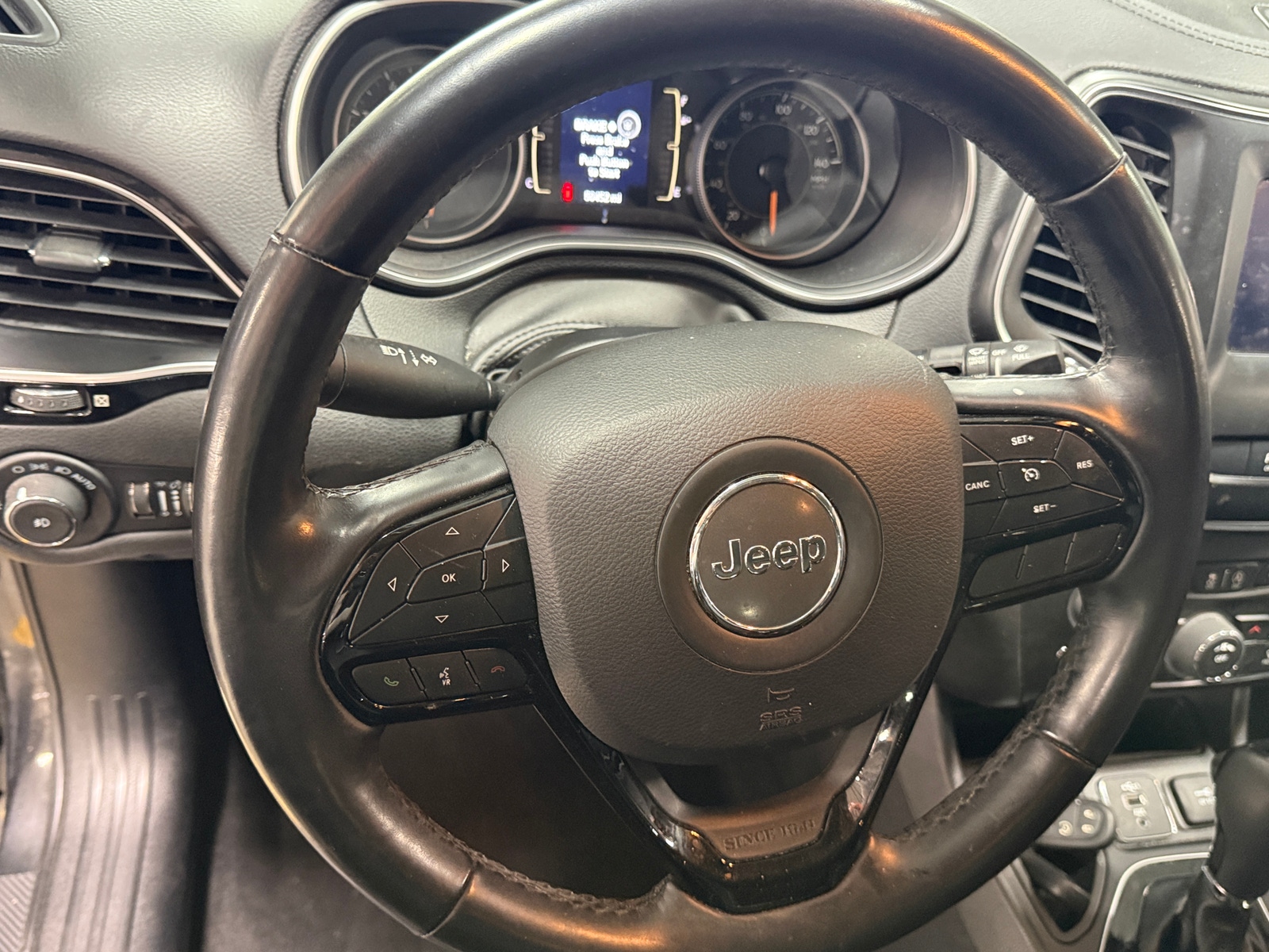 Thumbnail: 2021 Jeep Cherokee - 5