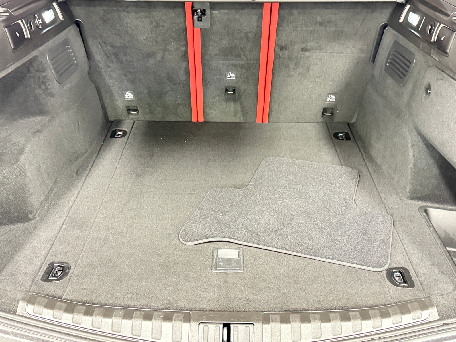 Thumbnail: 2024 Alfa Romeo Stelvio - 6