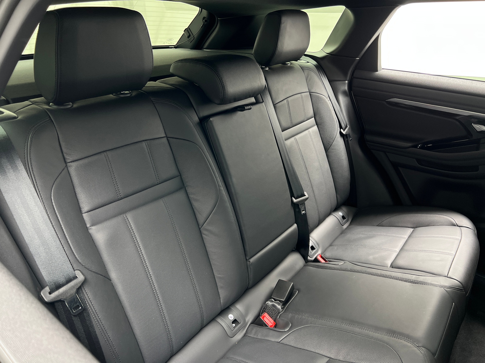 Thumbnail: 2023 Land Rover Range Rover Evoque - 5