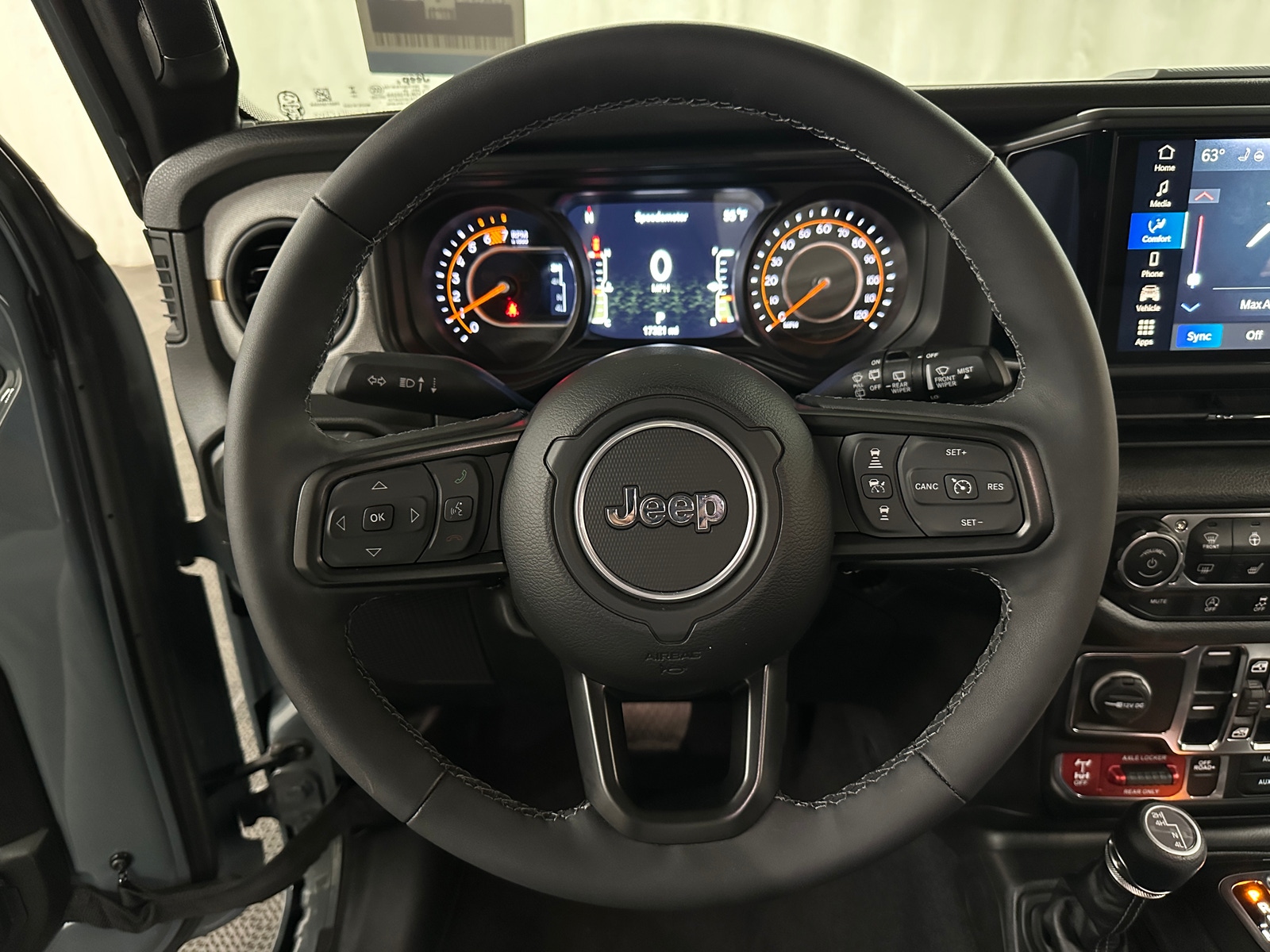 Thumbnail: 2025 Jeep Wrangler - 5