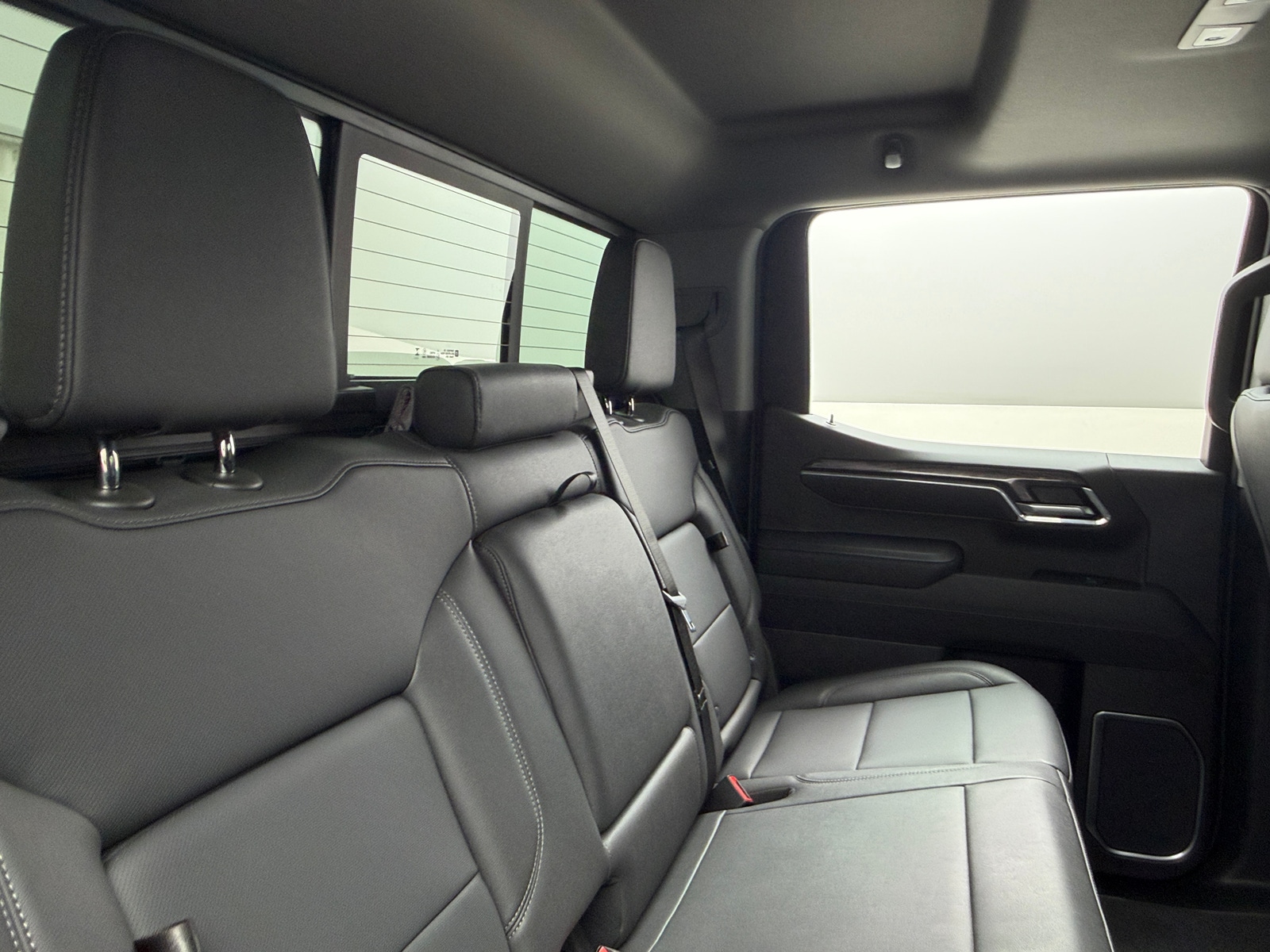 Thumbnail: 2025 Chevrolet Silverado 1500 - 5