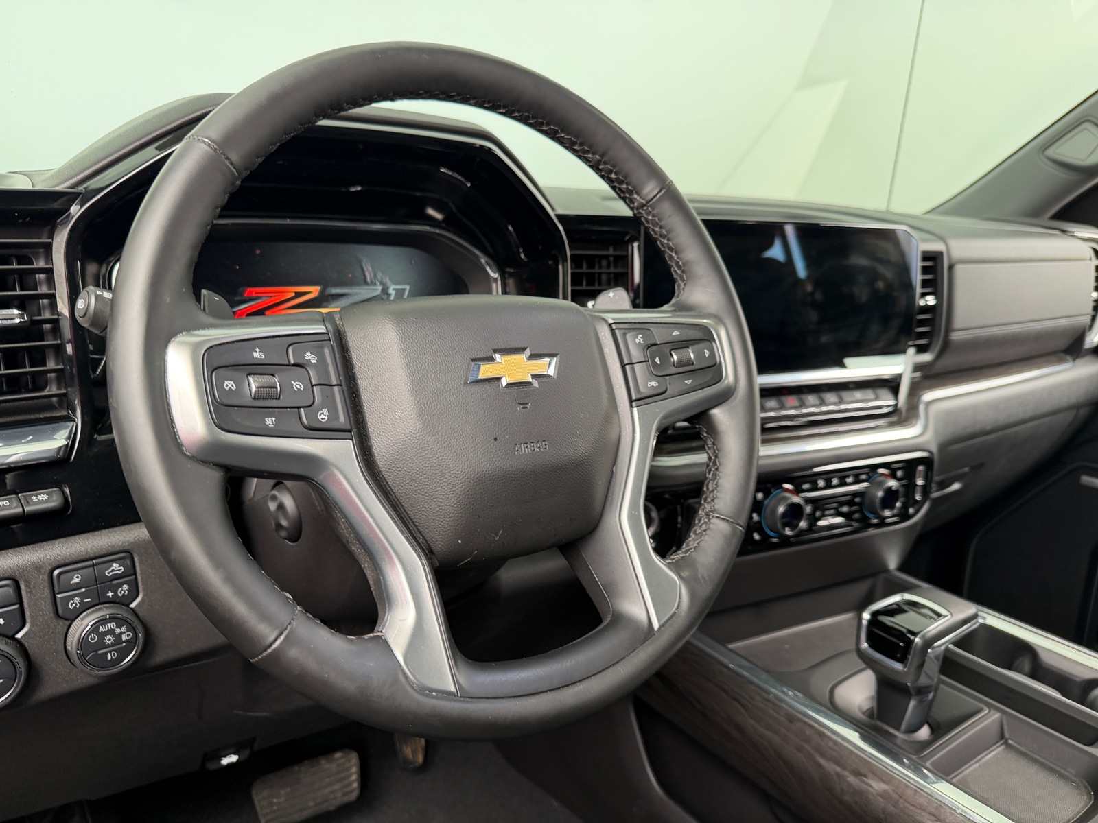 Thumbnail: 2025 Chevrolet Silverado 1500 - 4