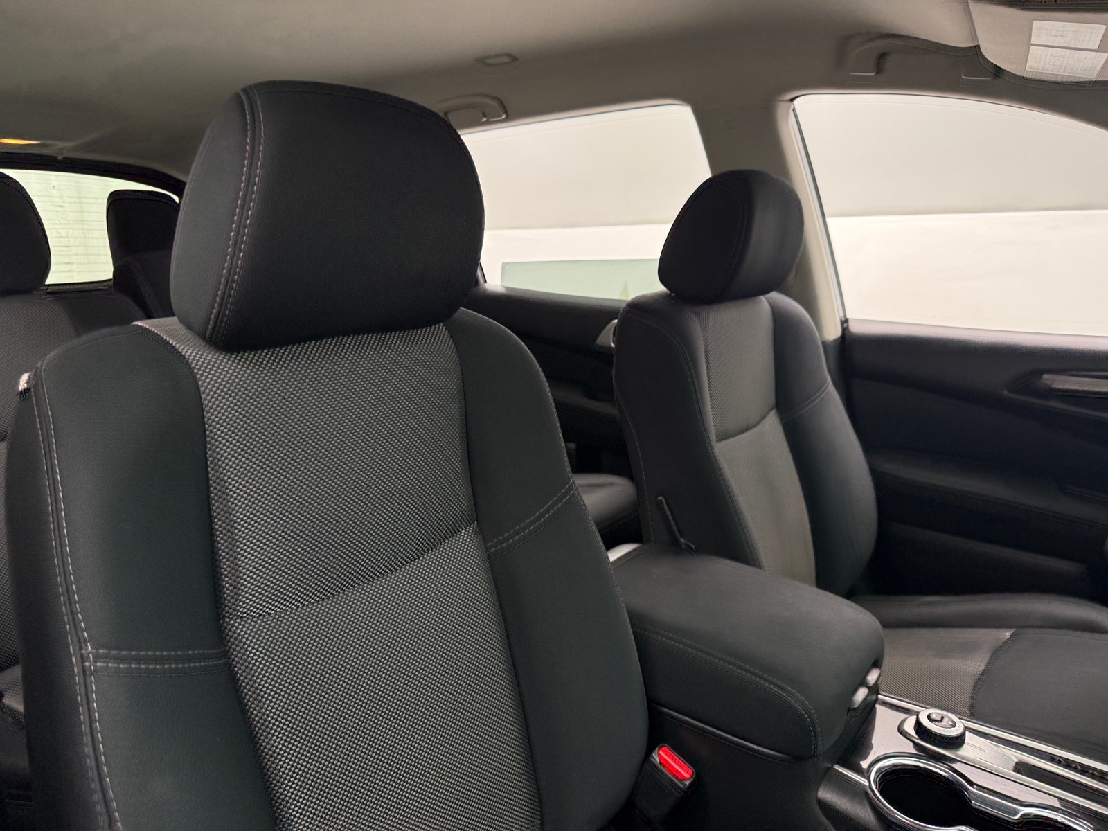 Thumbnail: 2017 Nissan Pathfinder - 2