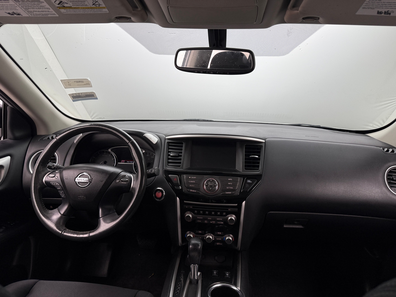 Thumbnail: 2017 Nissan Pathfinder - 3