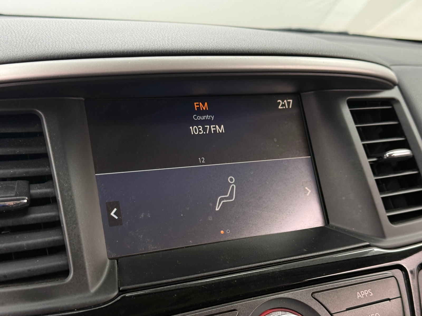 Thumbnail: 2017 Nissan Pathfinder - 4