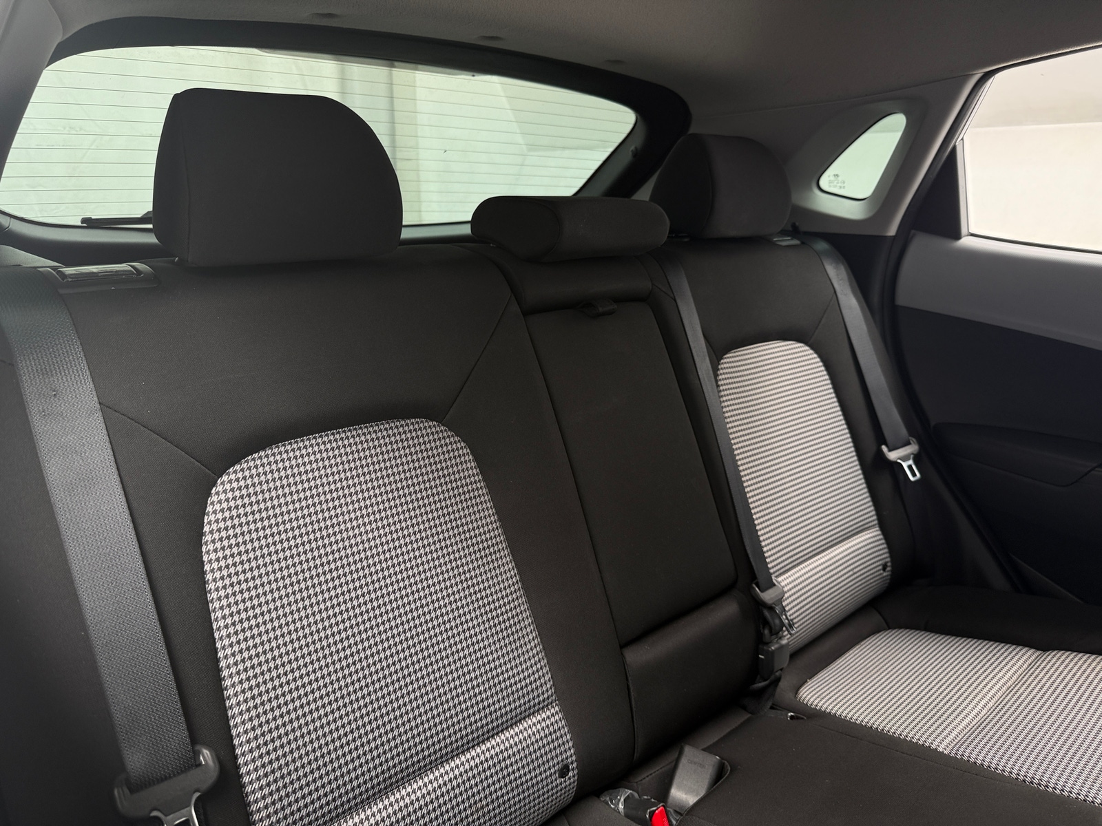 Thumbnail: 2021 Hyundai Kona - 6