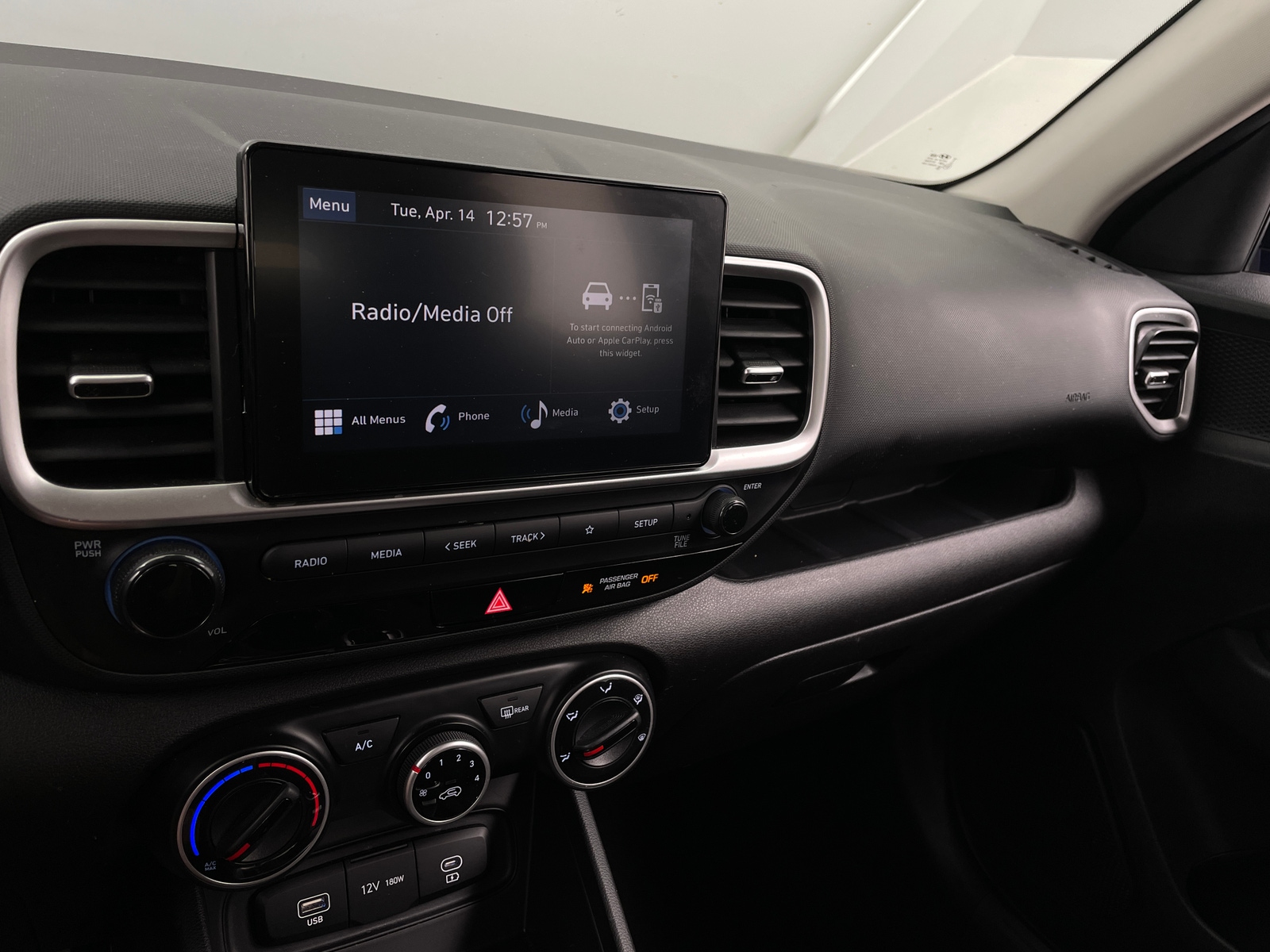 Thumbnail: 2024 Hyundai Venue - 4