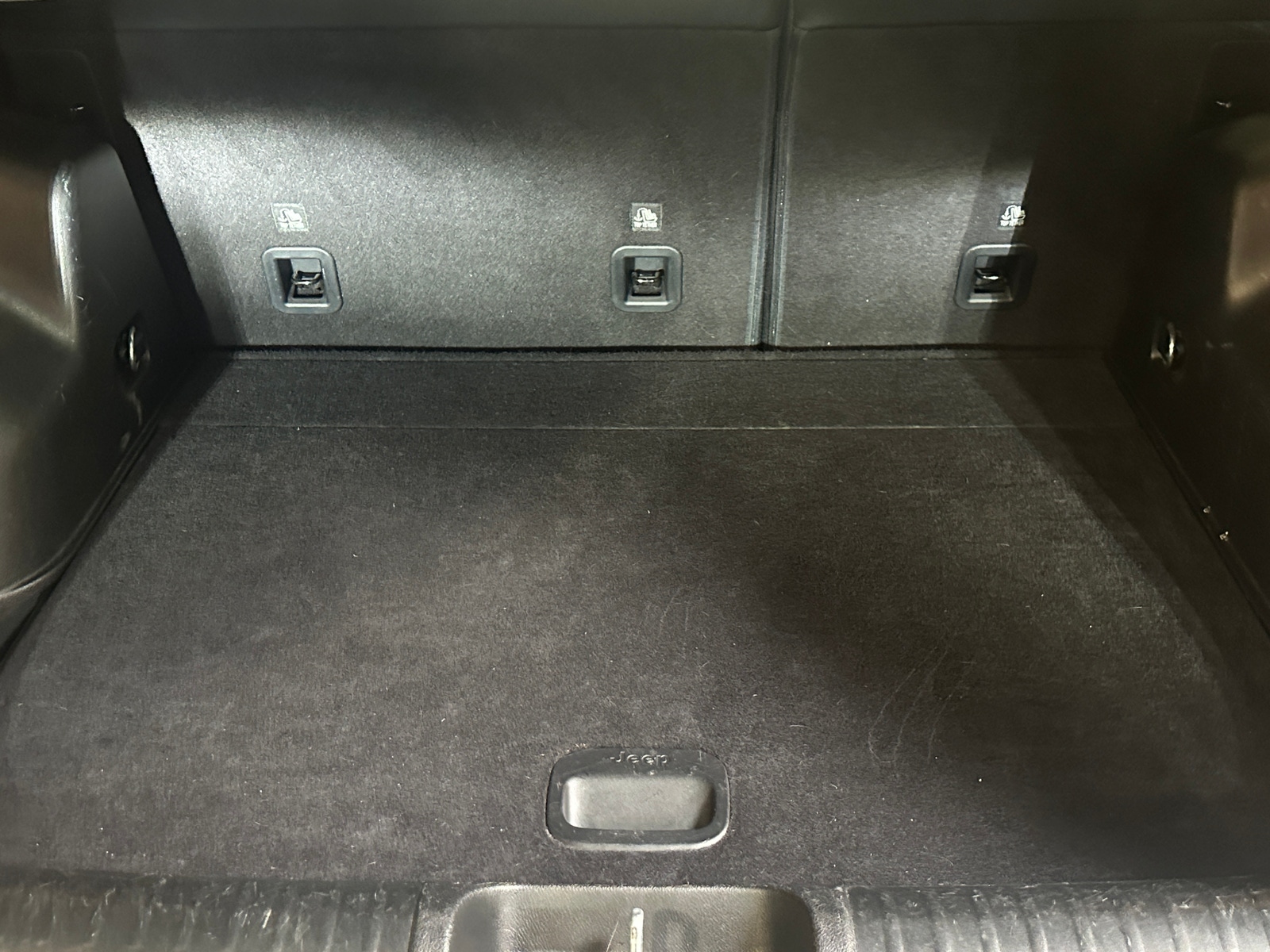 Thumbnail: 2021 Jeep Cherokee - 6