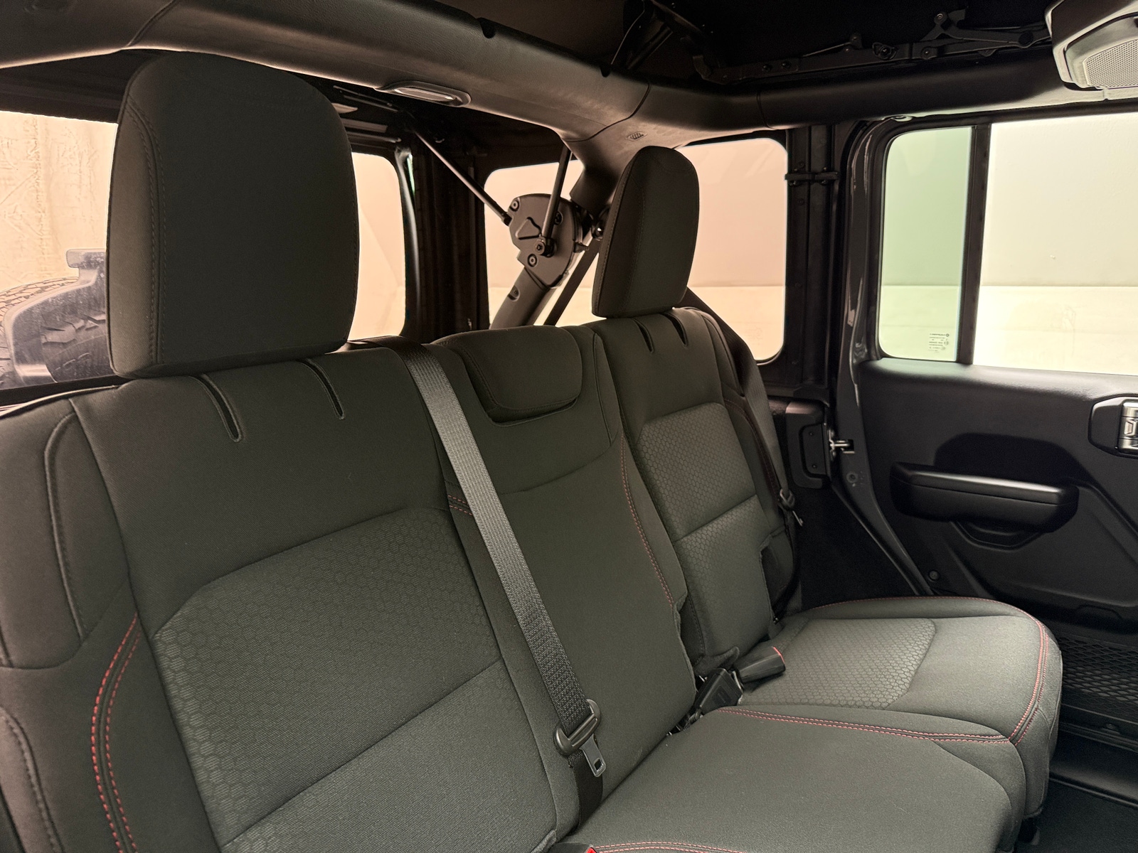 Thumbnail: 2020 Jeep Wrangler - 6