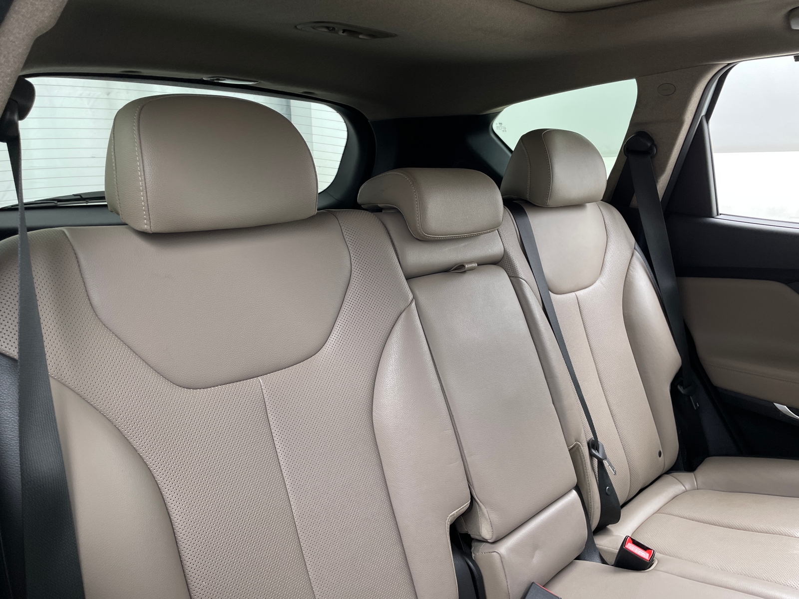 Thumbnail: 2020 Hyundai Santa Fe - 5