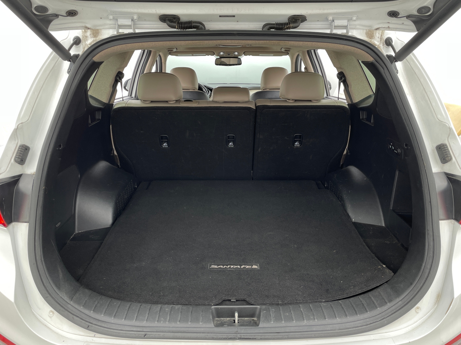 Thumbnail: 2020 Hyundai Santa Fe - 6