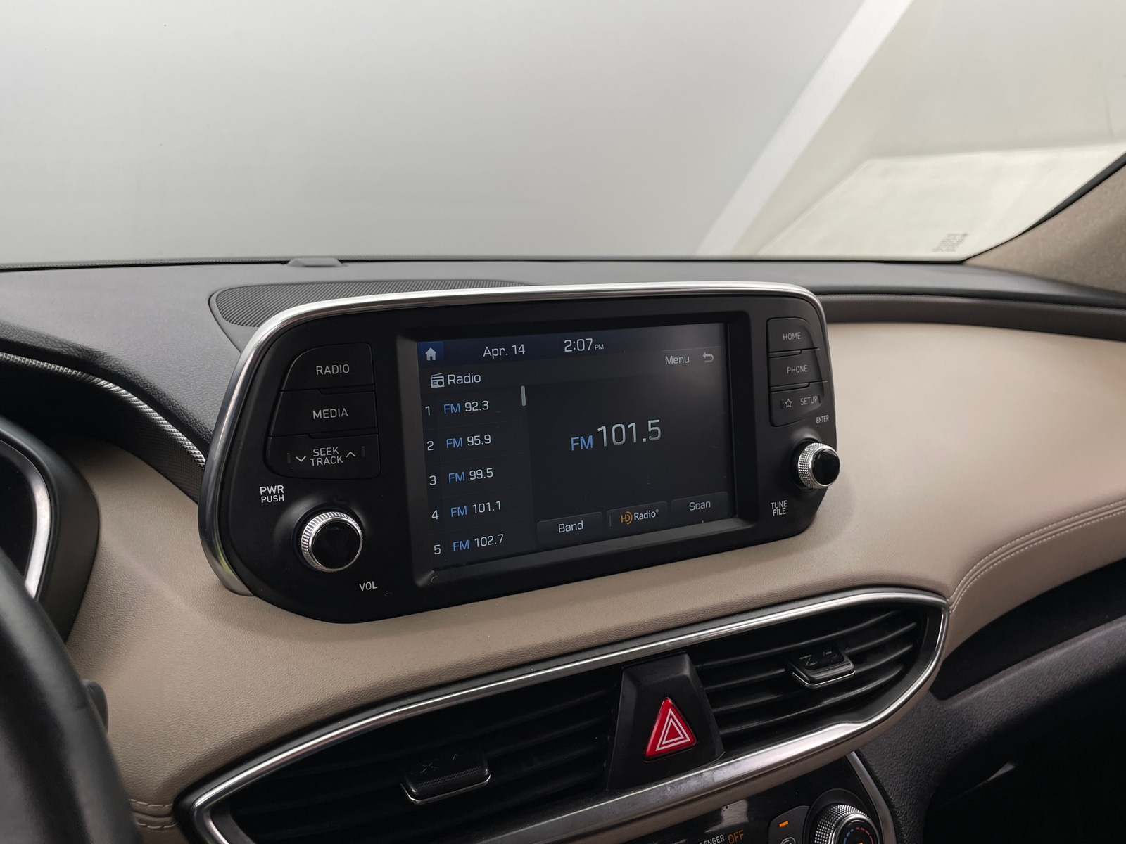 Thumbnail: 2020 Hyundai Santa Fe - 3