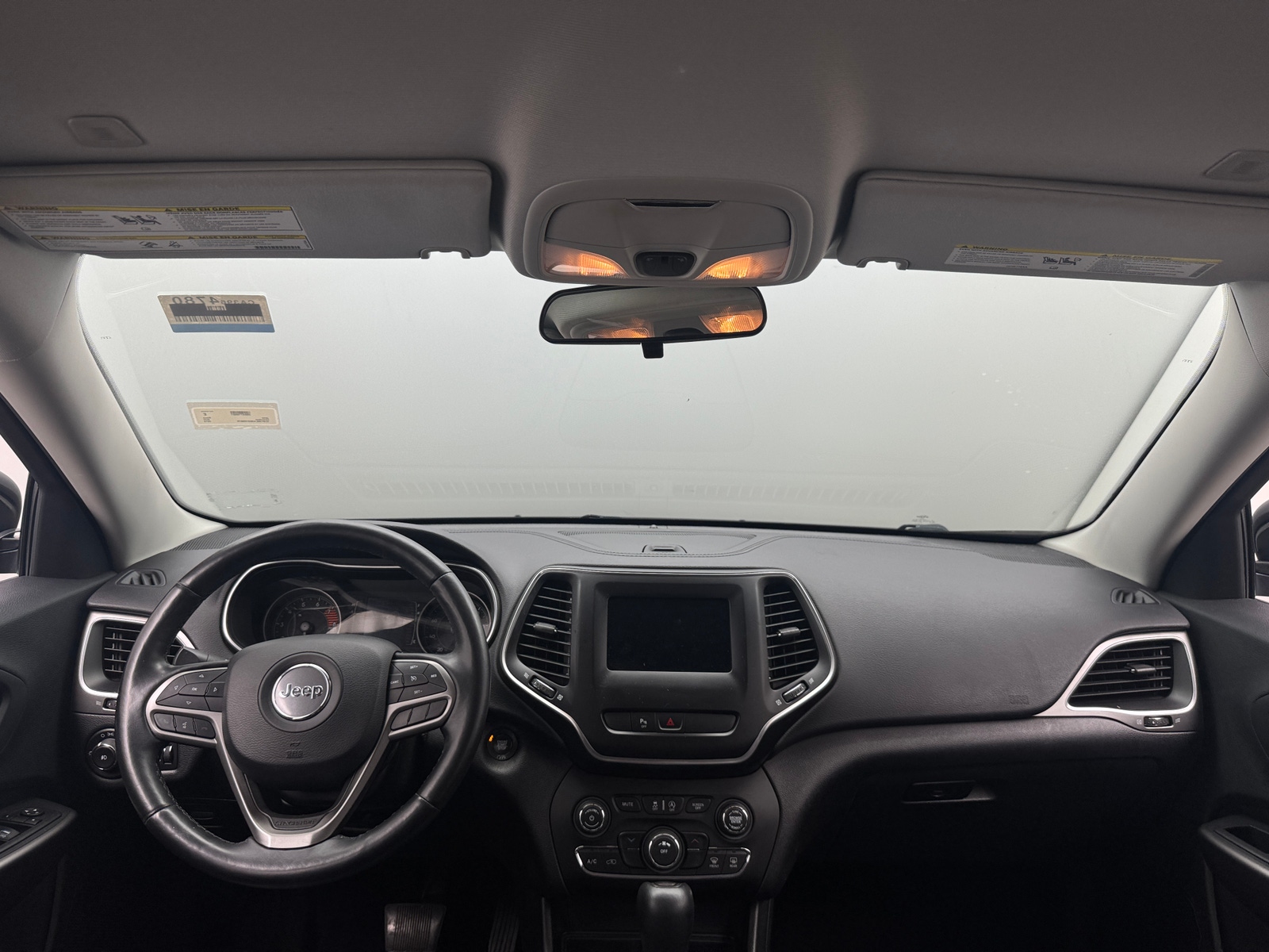 Thumbnail: 2019 Jeep Cherokee - 3