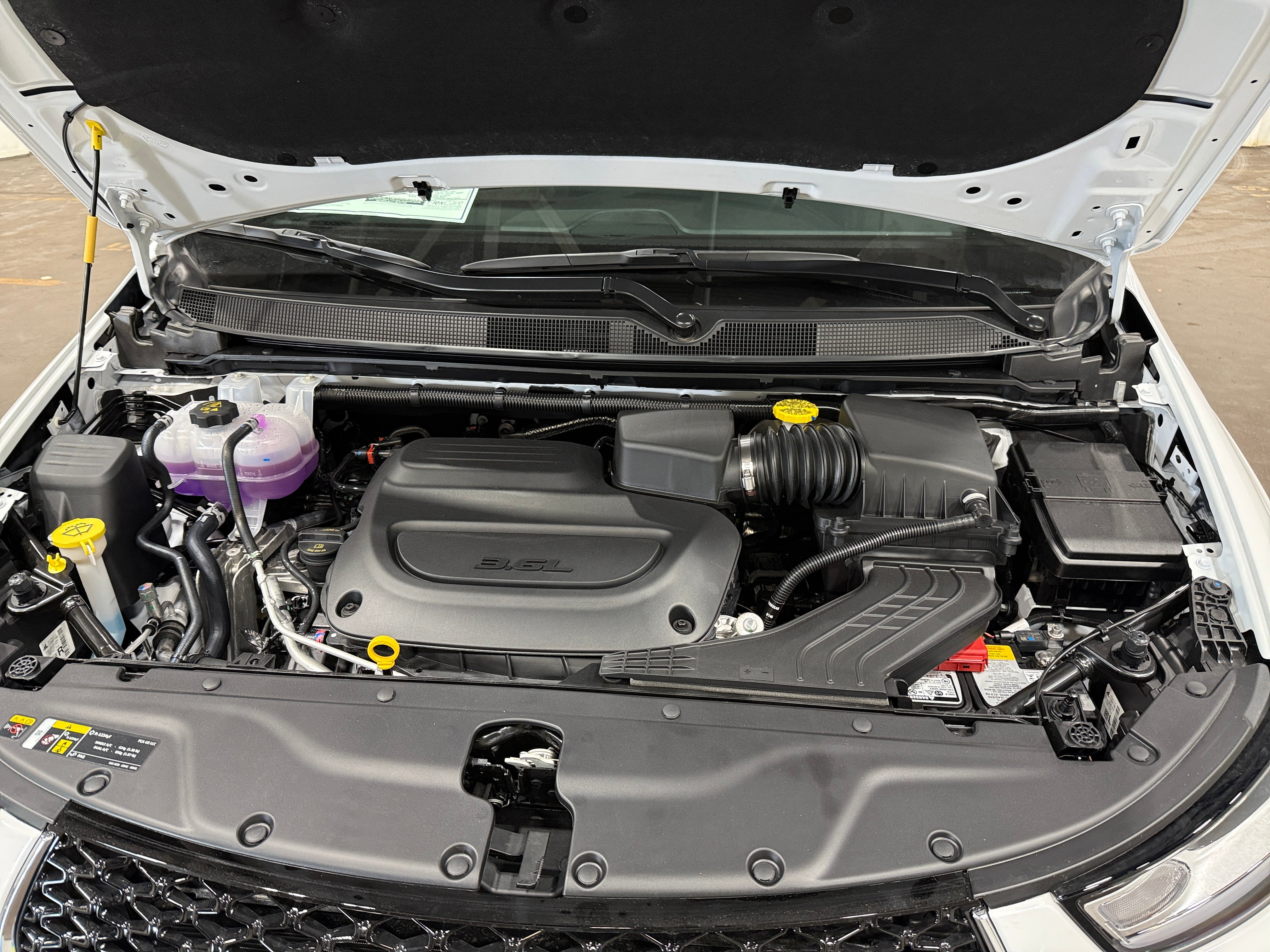 2026 Chrysler Pacifica Select AWD's photo