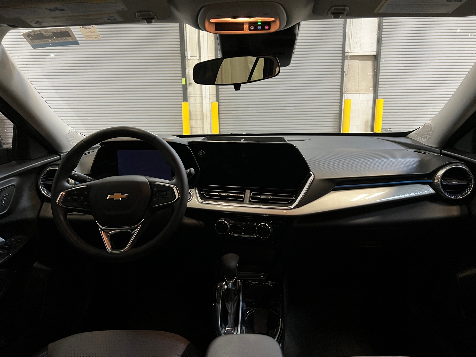 Thumbnail: 2025 Chevrolet Trax - 3