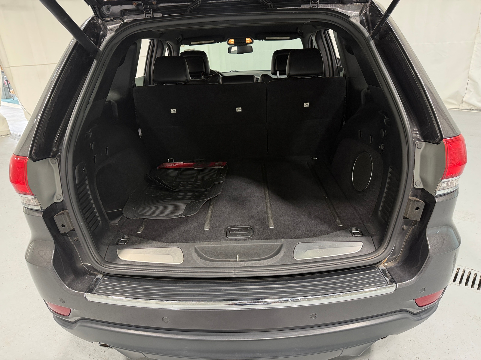 Thumbnail: 2014 Jeep Grand Cherokee - 6