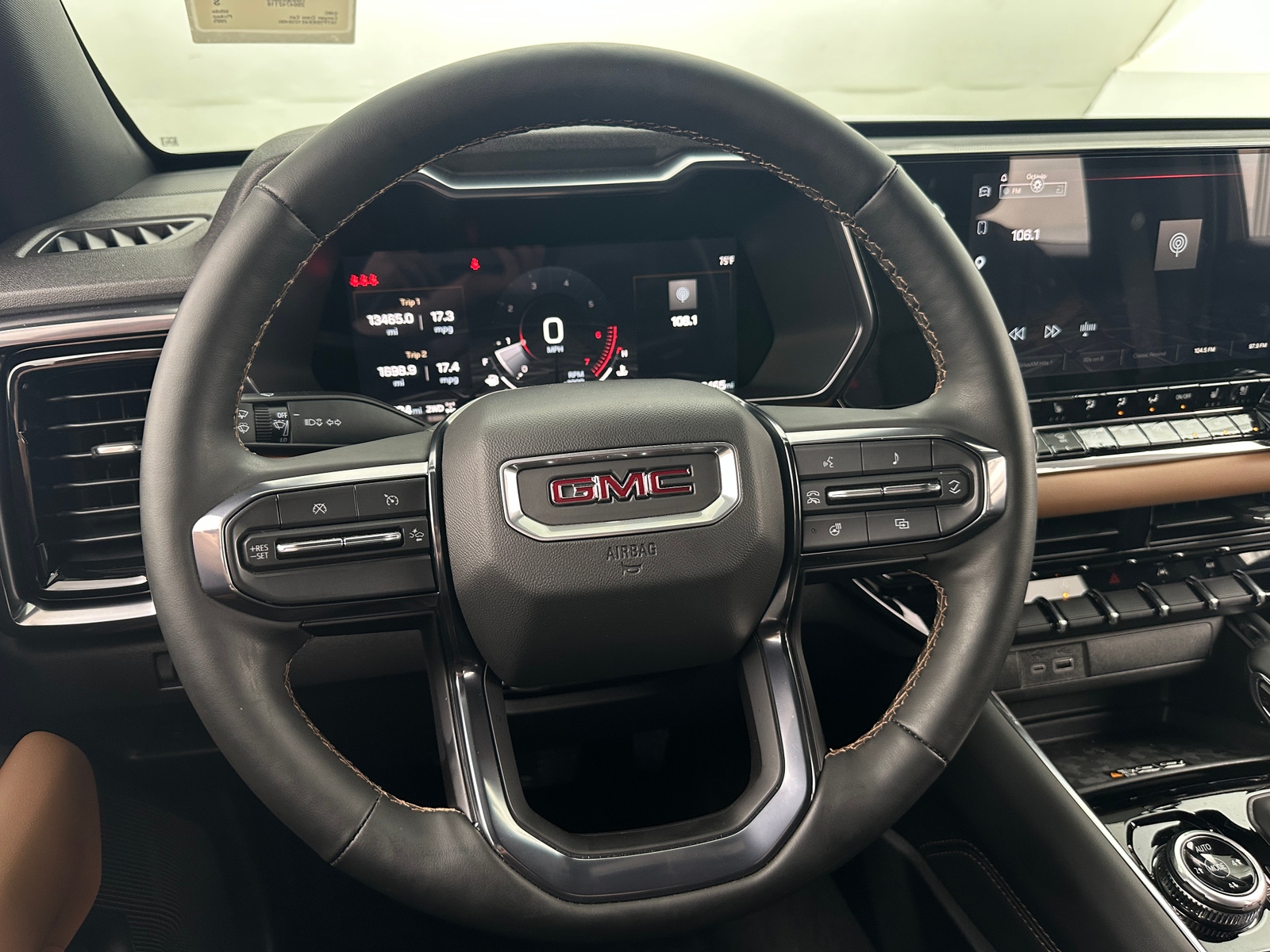 Thumbnail: 2025 GMC Canyon - 4