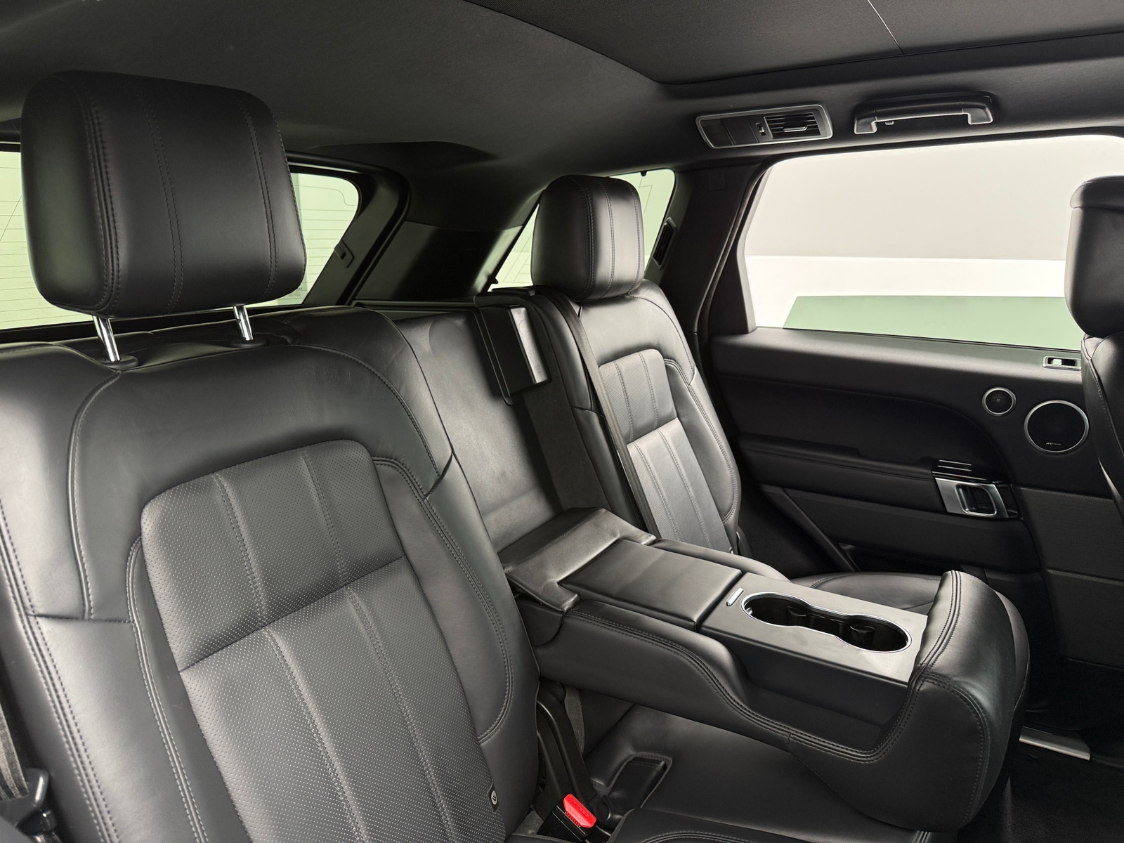 Thumbnail: 2020 Land Rover Range Rover Sport - 5