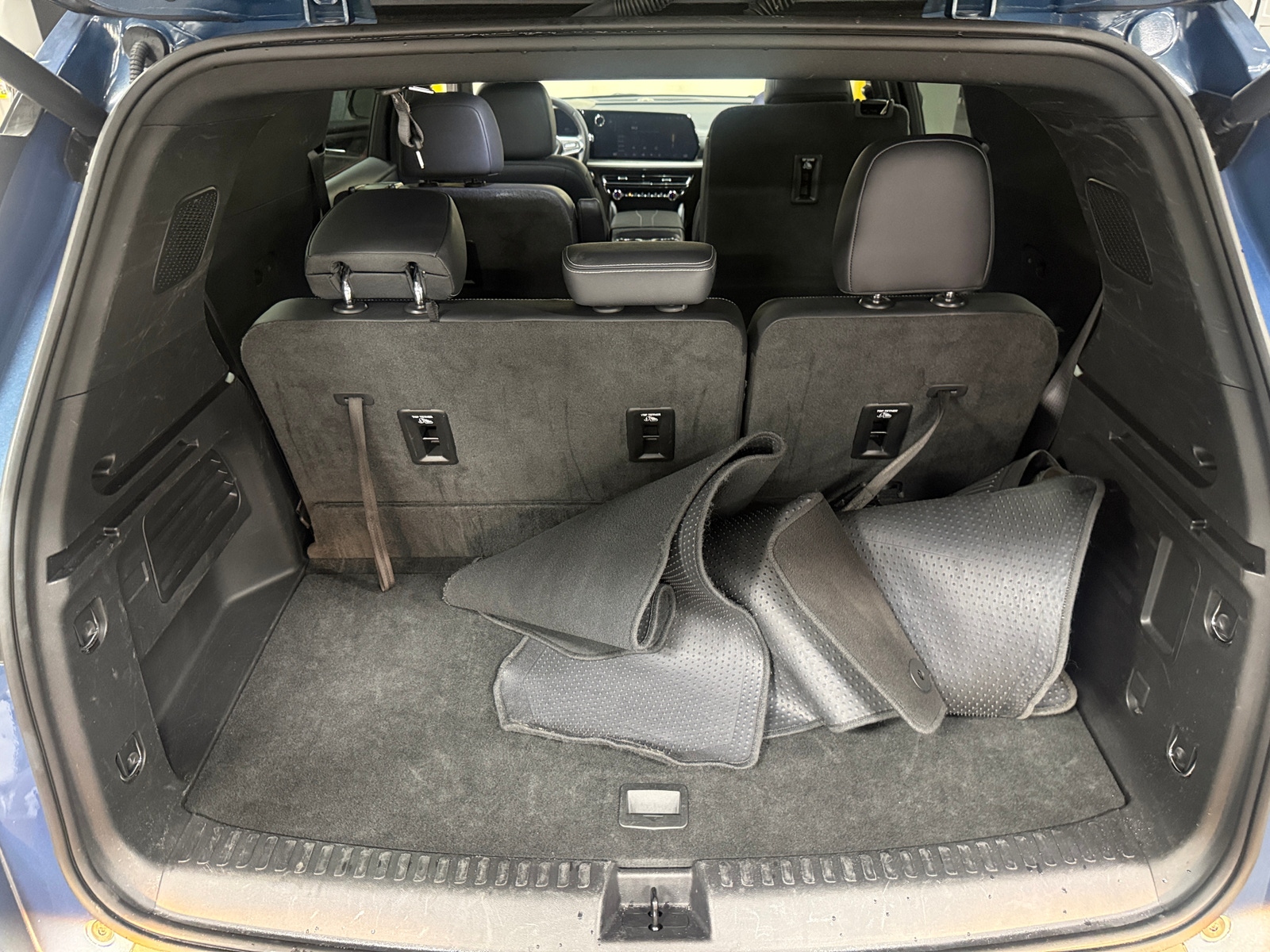 Thumbnail: 2025 Chevrolet Traverse - 7