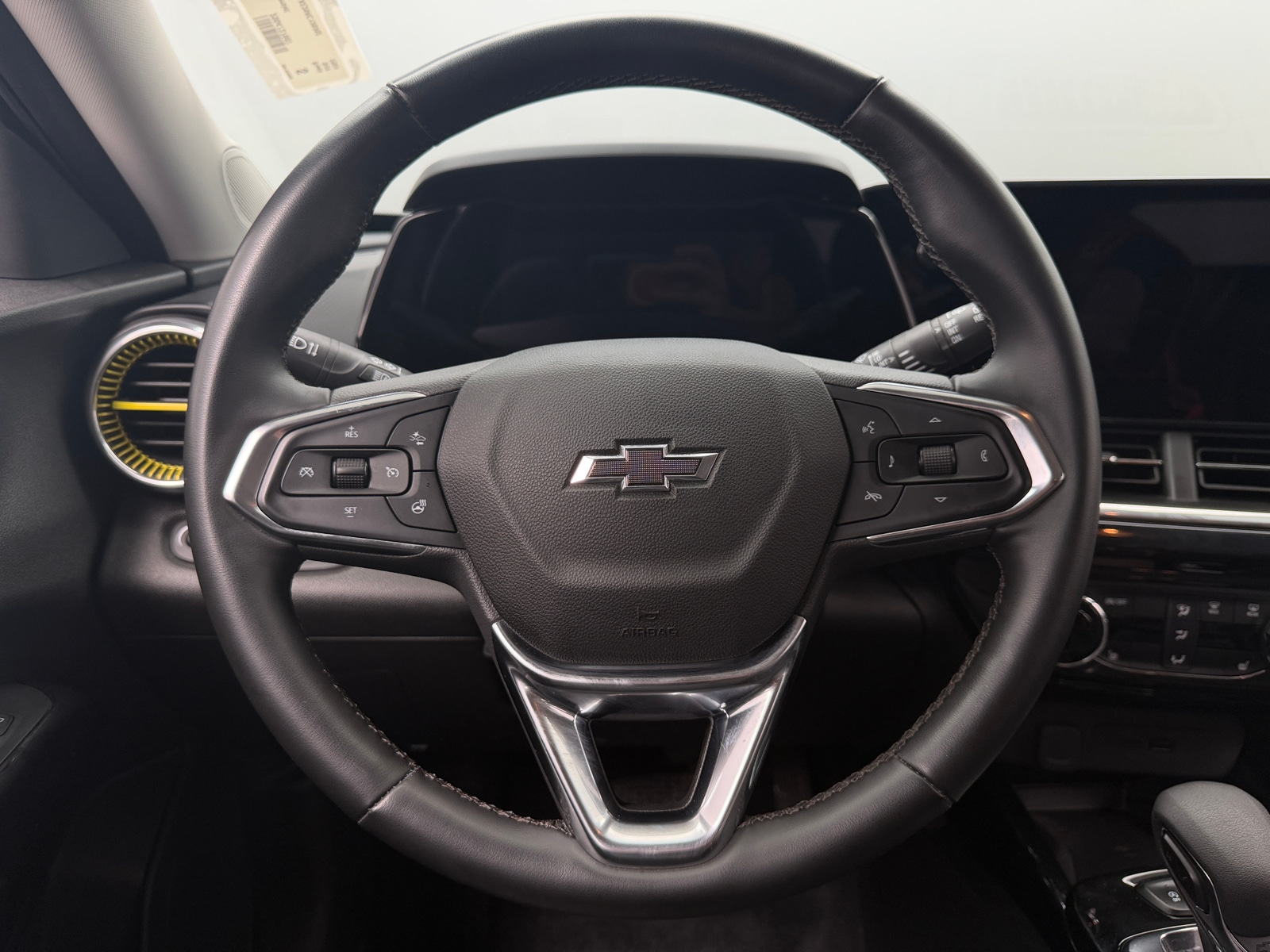 Thumbnail: 2024 Chevrolet Trax - 5