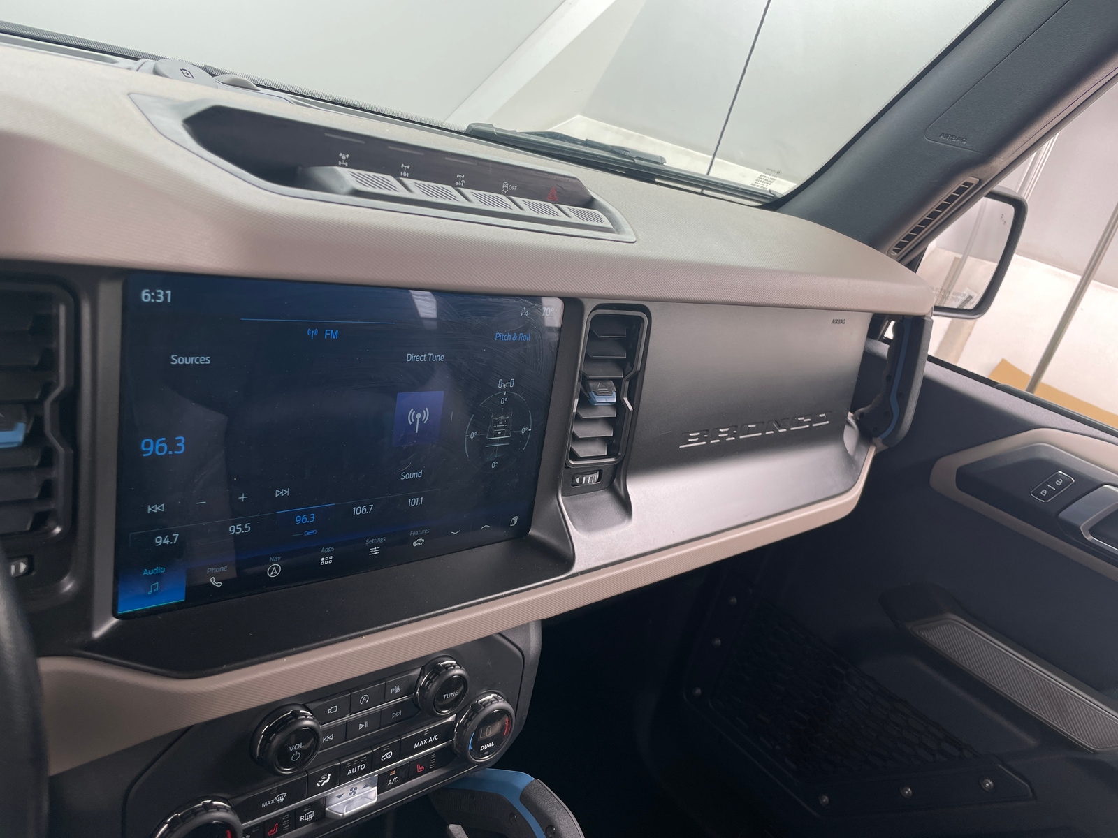 Thumbnail: 2023 Ford Bronco - 4