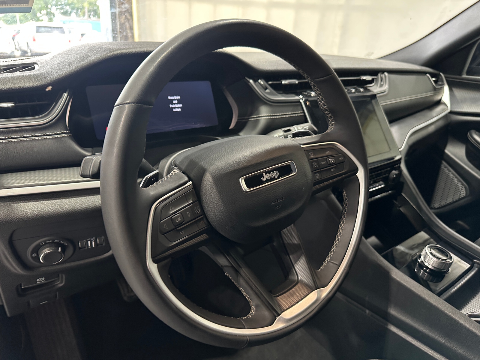 Thumbnail: 2025 Jeep Grand Cherokee - 4