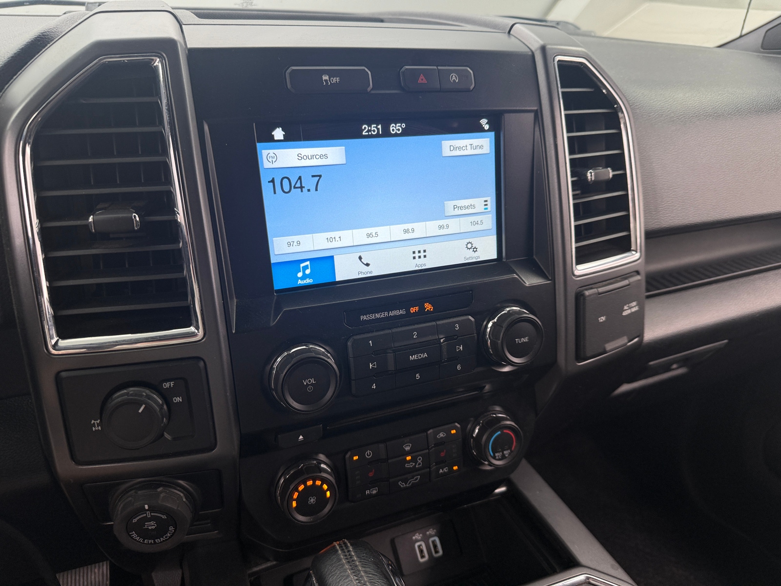 Thumbnail: 2016 Ford Econoline - 4