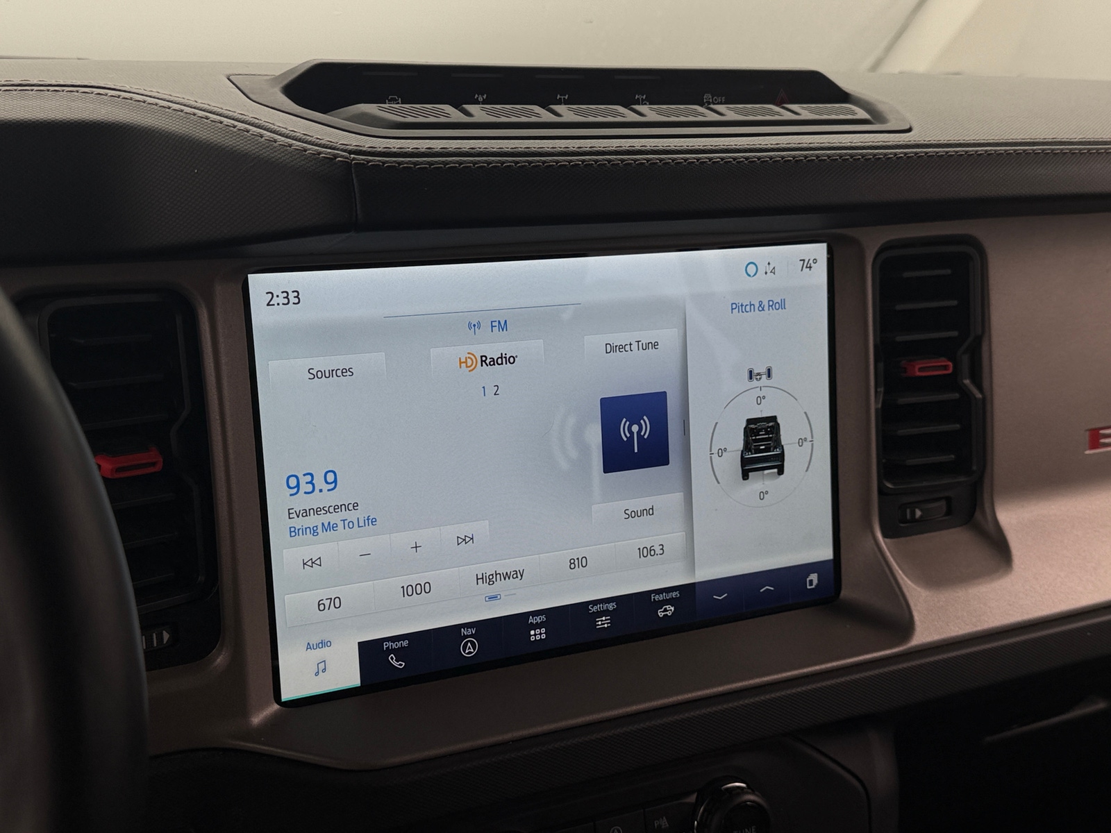 Thumbnail: 2023 Ford Bronco - 3