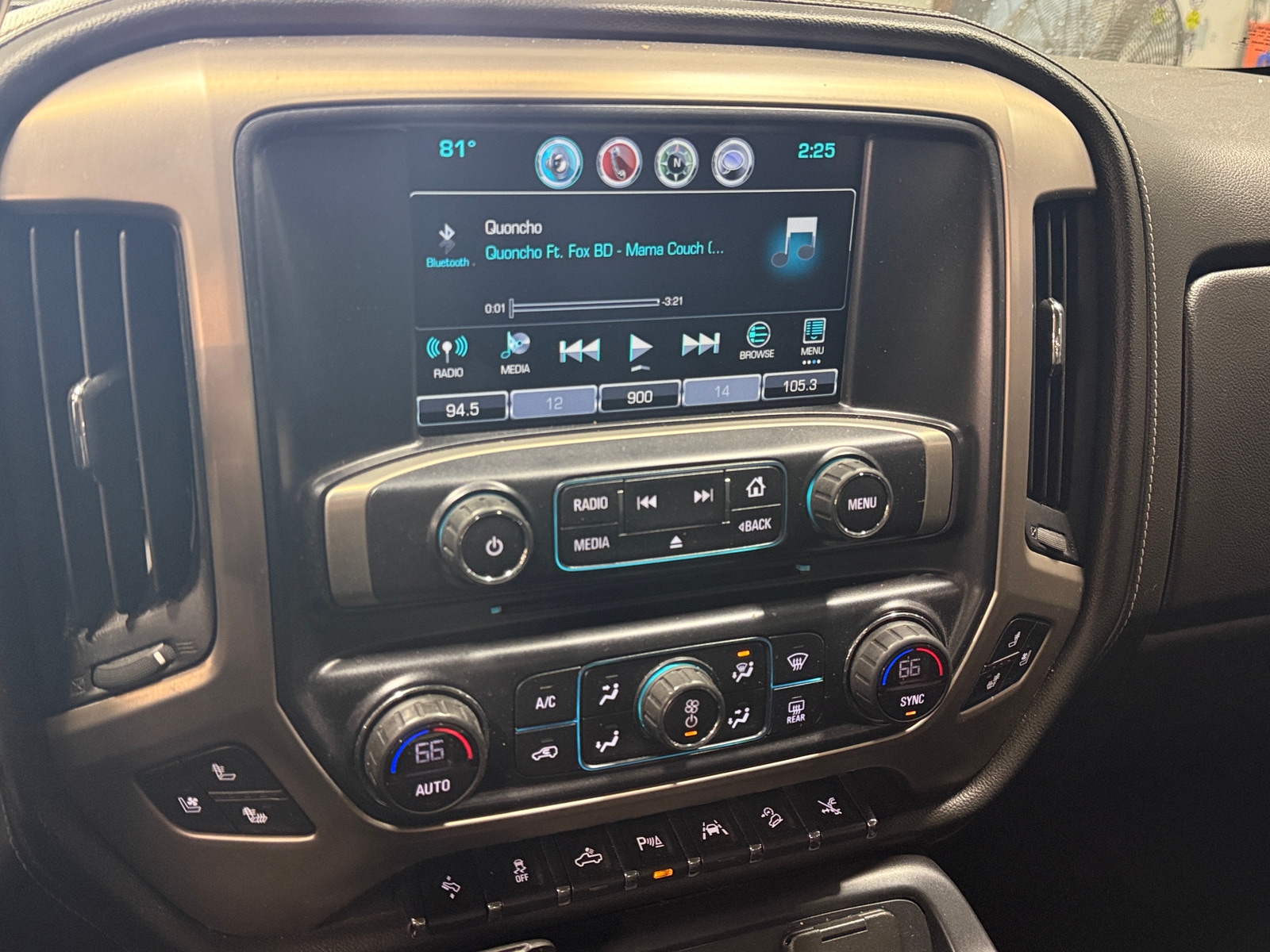 Thumbnail: 2017 GMC Sierra 1500 - 3