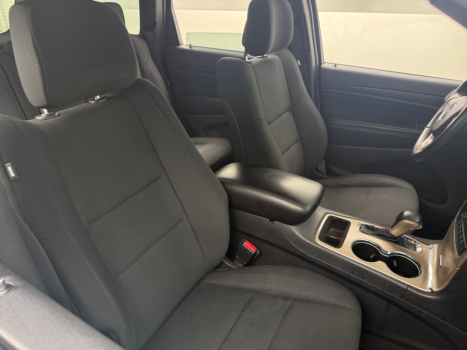 Thumbnail: 2017 Jeep Grand Cherokee - 2