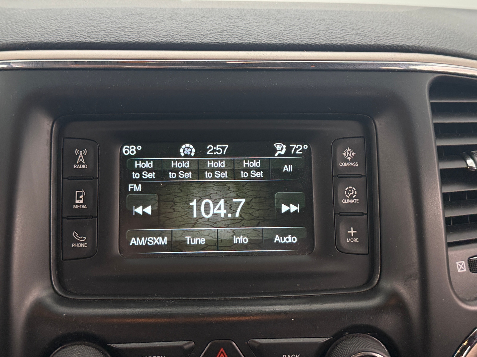 Thumbnail: 2017 Jeep Grand Cherokee - 4