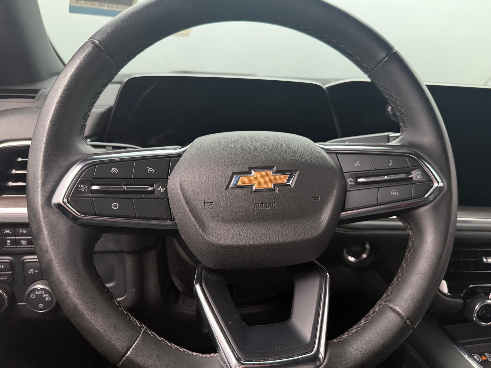 Thumbnail: 2025 Chevrolet Tahoe - 4