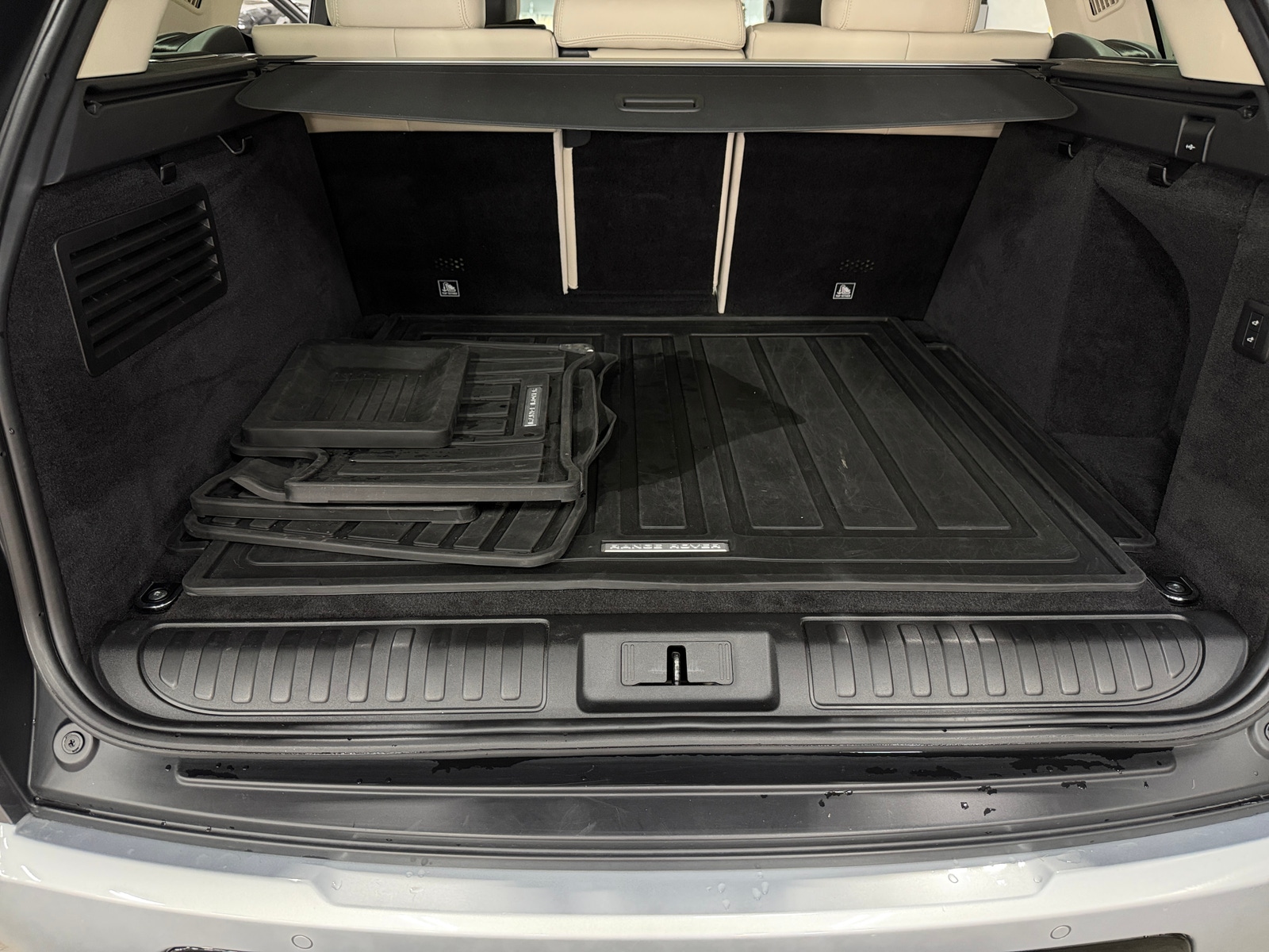 Thumbnail: 2021 Land Rover Range Rover Sport - 6