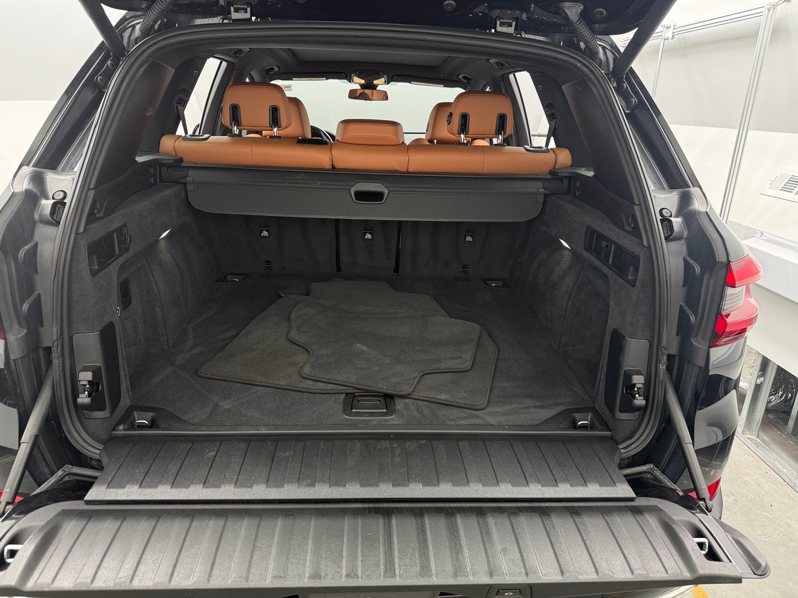 Thumbnail: 2019 BMW X5 - 6