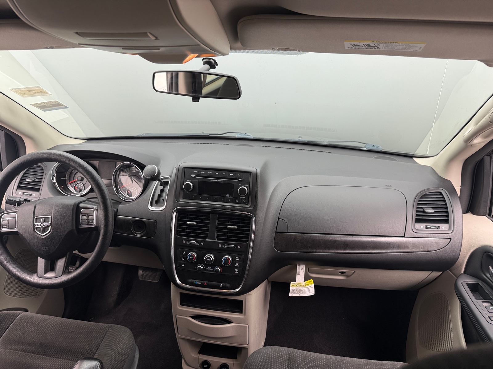 Thumbnail: 2017 Dodge Grand Caravan - 3
