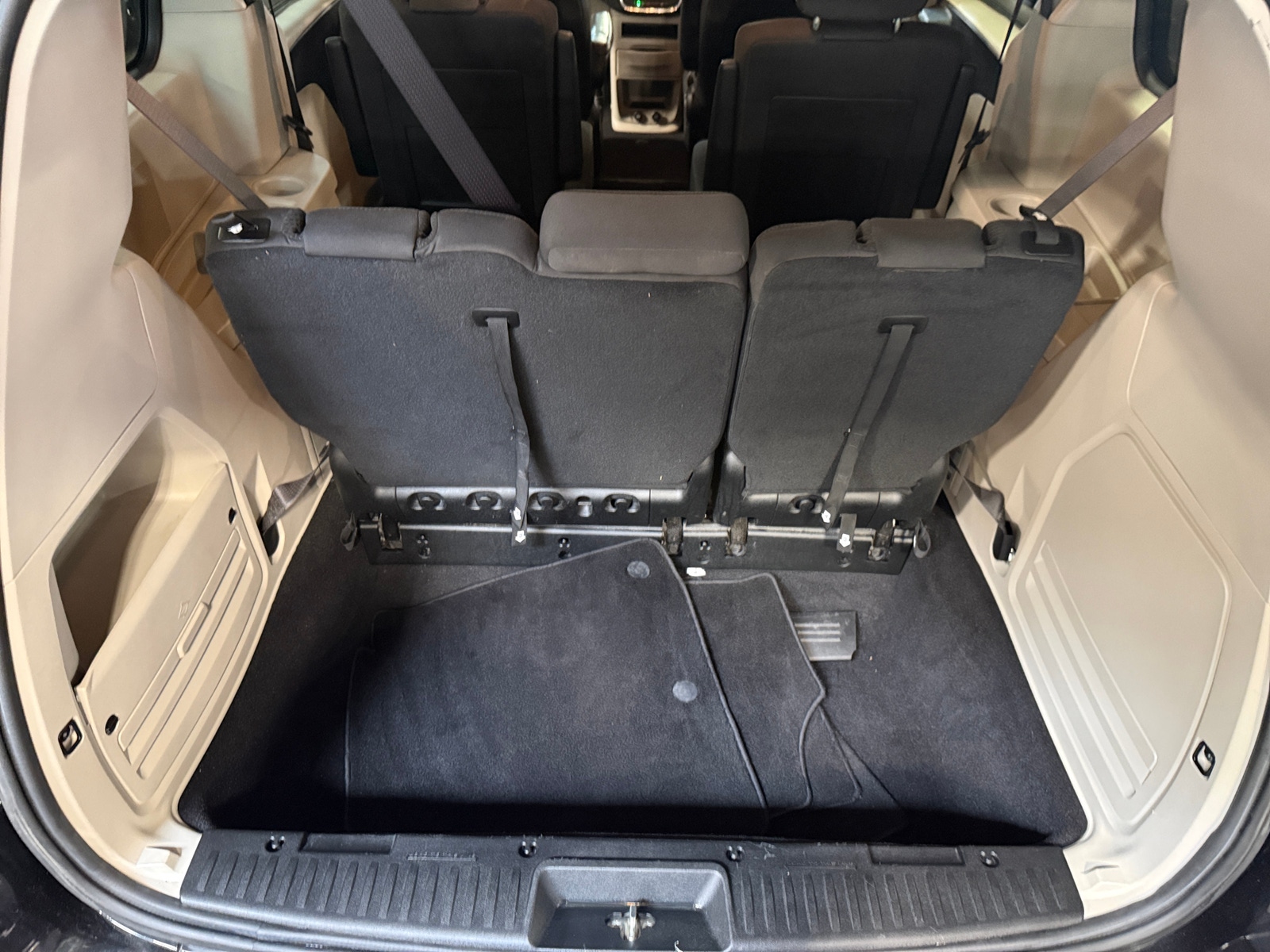 Thumbnail: 2017 Dodge Grand Caravan - 7