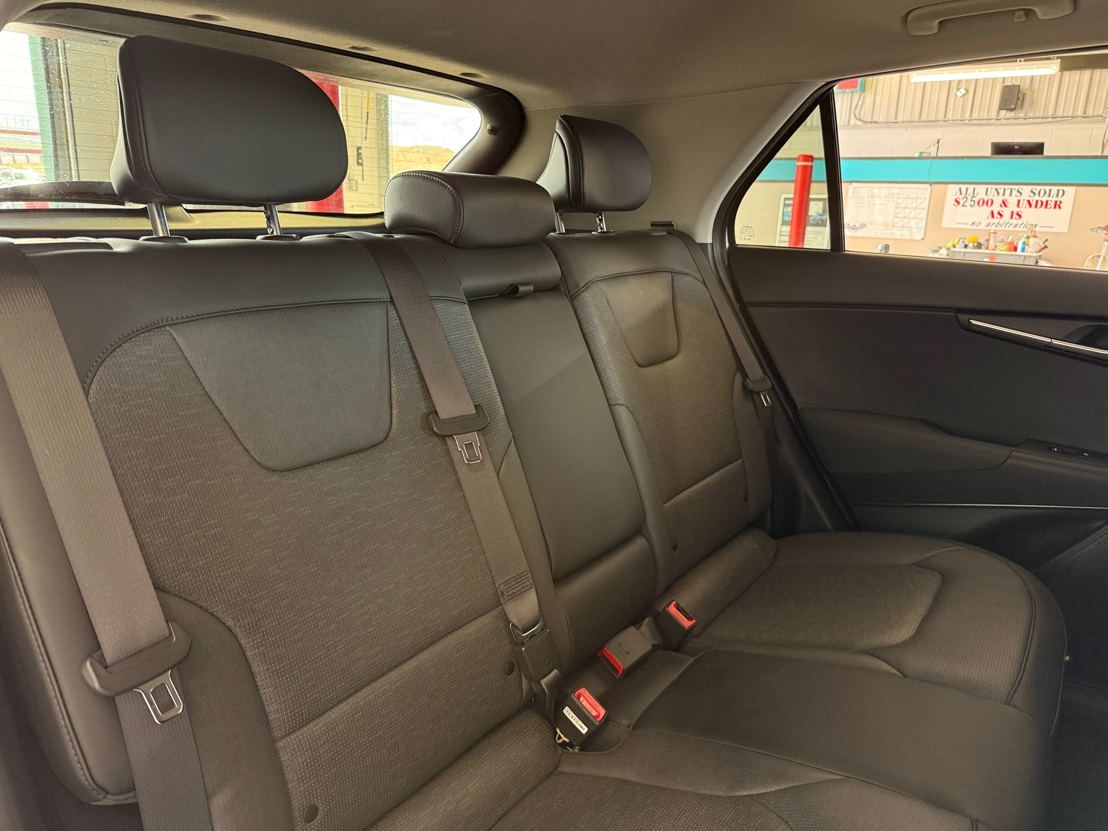 Thumbnail: 2024 Kia Niro - 5