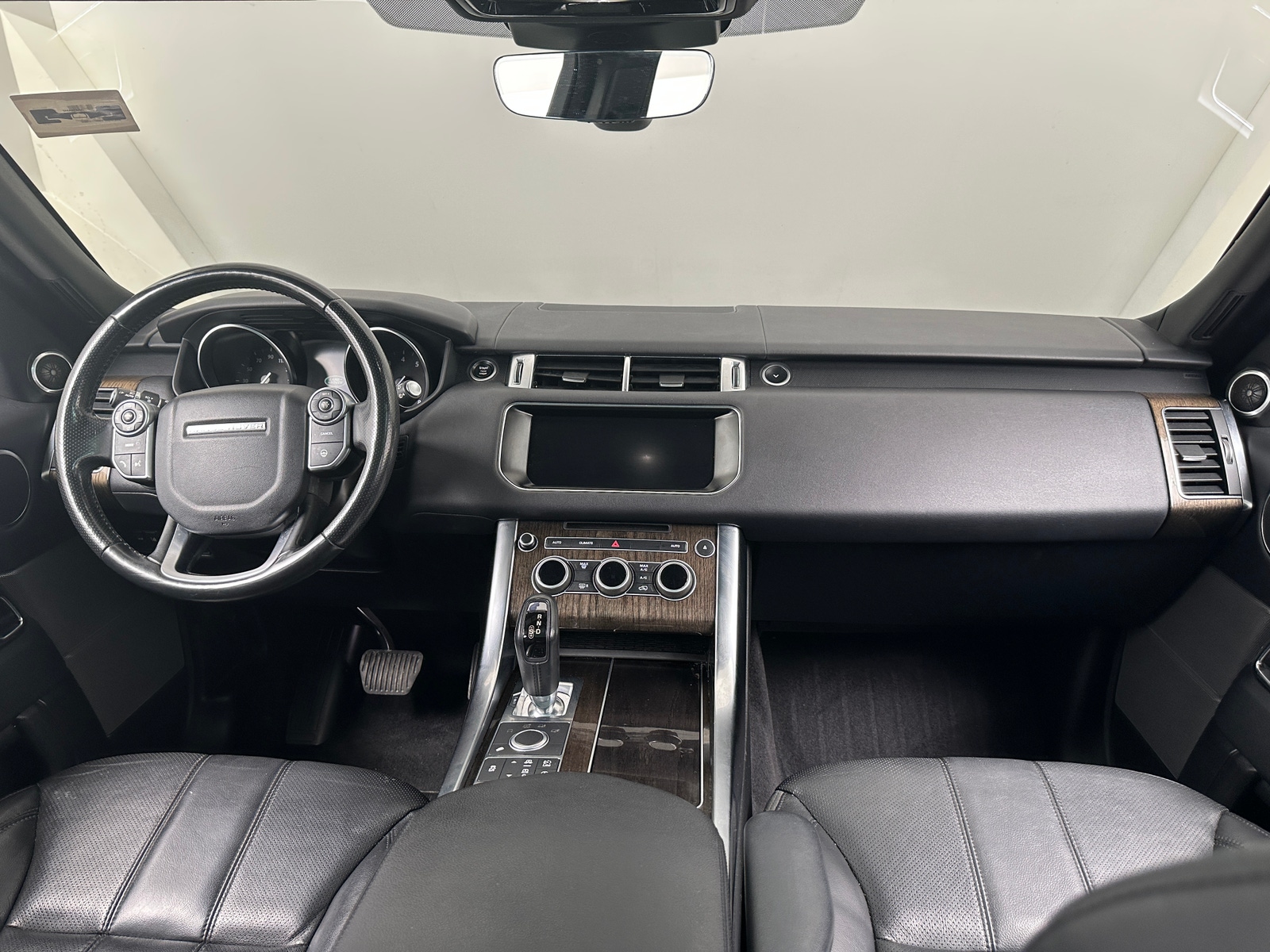 Thumbnail: 2017 Land Rover Range Rover Sport - 2