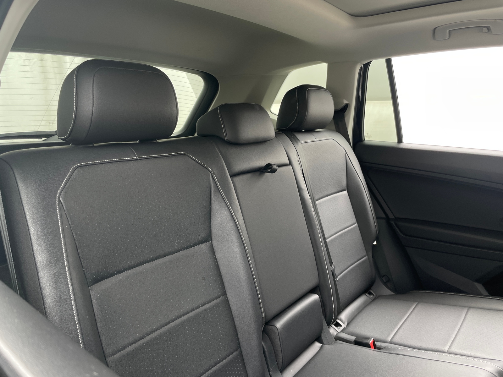 Thumbnail: 2021 Volkswagen Tiguan - 5