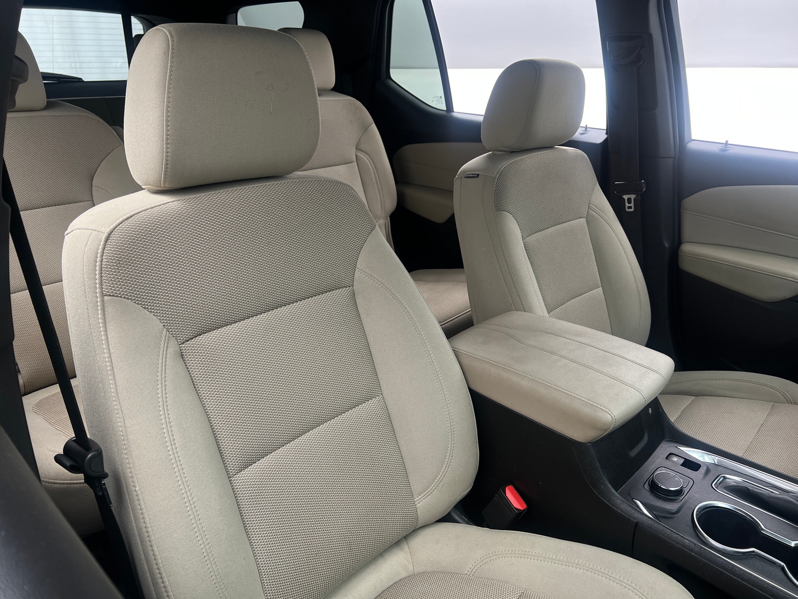 Thumbnail: 2022 Chevrolet Traverse - 2