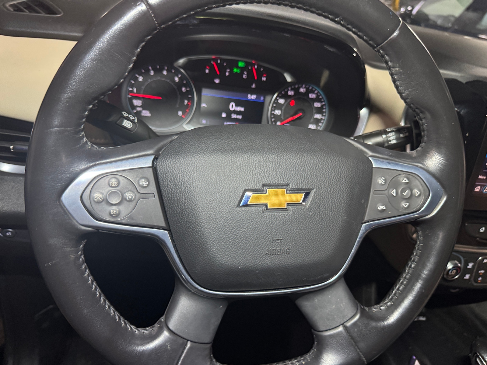 Thumbnail: 2022 Chevrolet Traverse - 5