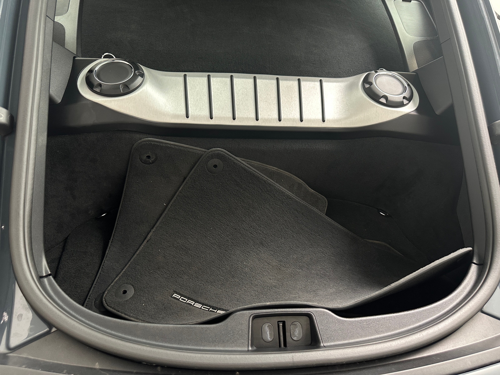 Thumbnail: 2018 Porsche 718 Cayman - 4