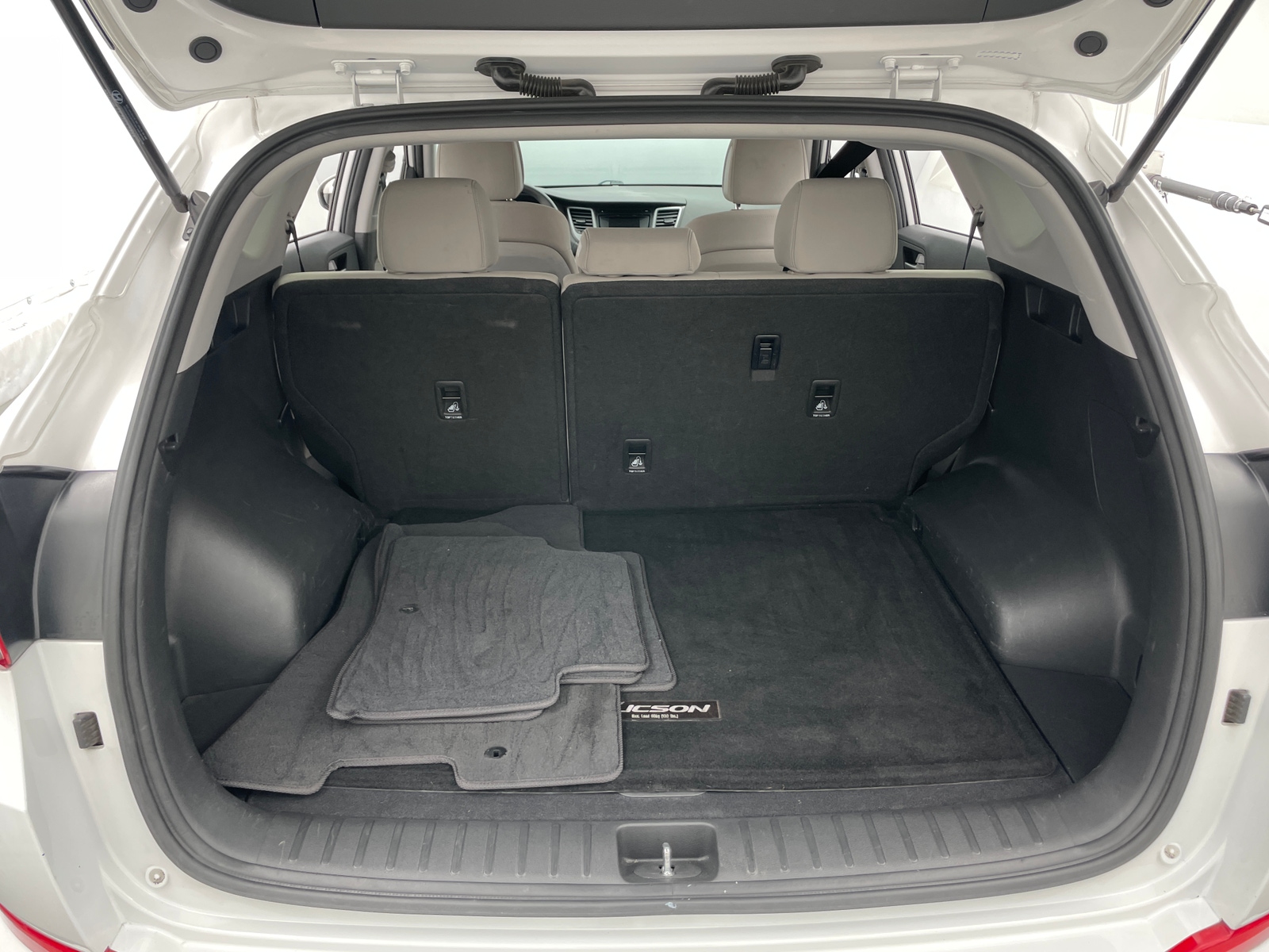 Thumbnail: 2017 Hyundai Tucson - 7