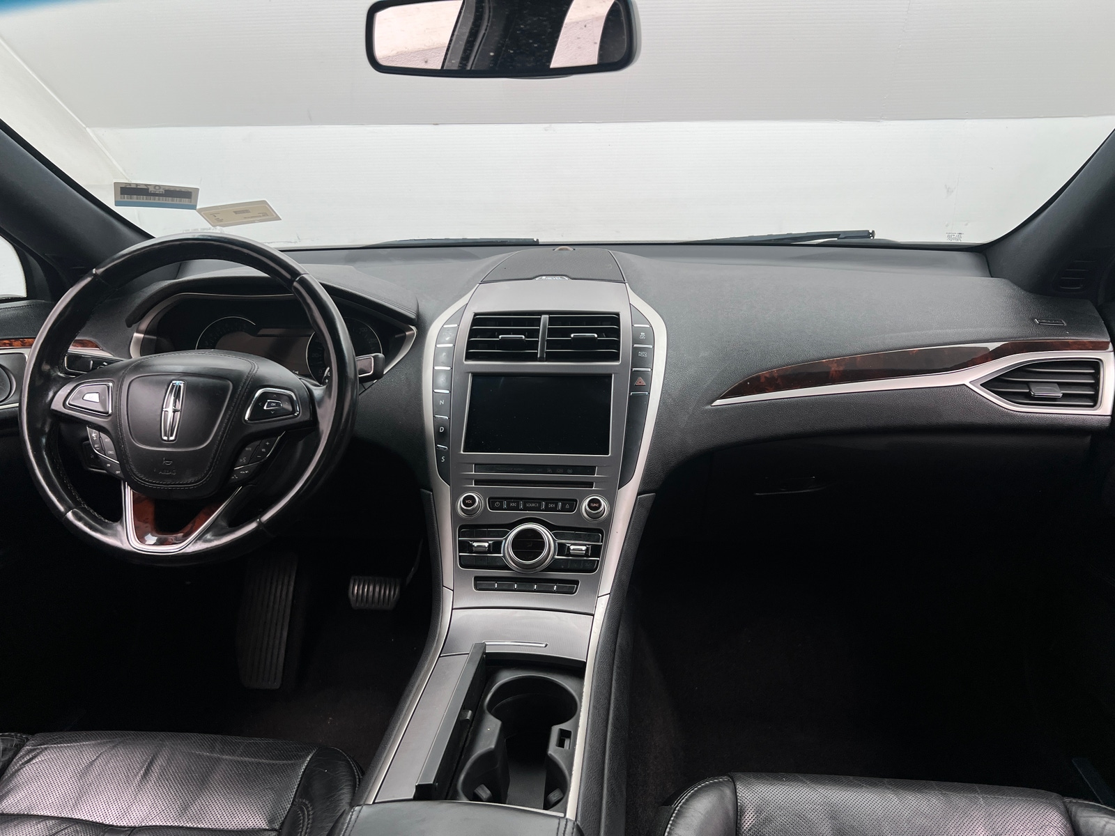 Thumbnail: 2017 Lincoln MKZ - 2