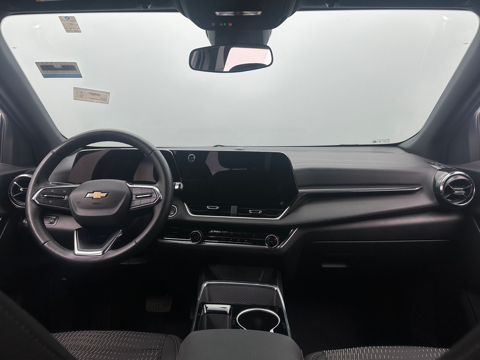 Thumbnail: 2025 Chevrolet Equinox - 3