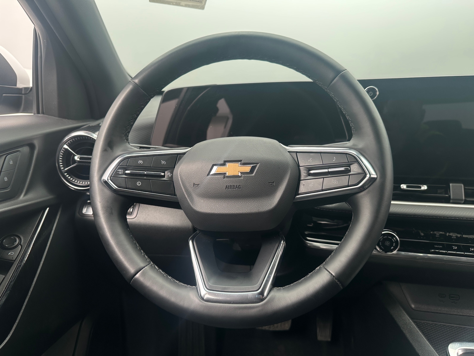 Thumbnail: 2025 Chevrolet Equinox - 5